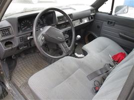 1988 TOYOTA PICK UP GRAY 2 DR 1/2 TON DELUXE STANDARD CAB LONG BED 3.0L  Z15958
